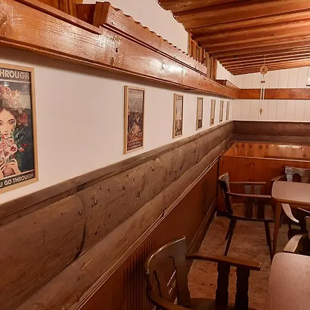 Hostel Alpenrose